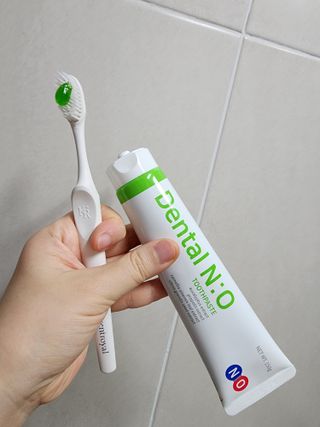 프리마인 유해균 뿐만 아니라 유익균까지 씻어내는 치약은 그만, 건강한 구강환경을 만드는 덴탈엔오 — 3점을 준 리뷰어가 2022년 12월 올린 사용 사진
