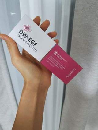 이지듀 DW-EGF 크림 다이브좀_콜라겐이 쏙쏙, 탄력피부로 다이빙 — 5점을 준 리뷰어가 2021년 2월 올린 사용 사진