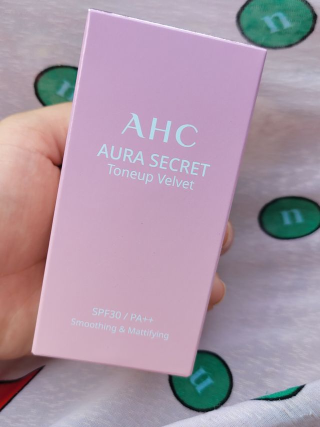AHC 아우라 시크릿 톤업 벨벳 리뷰 사진