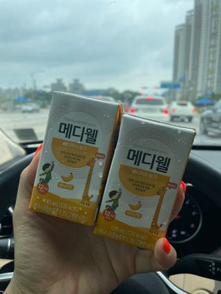 메디웰 페디아드링크 미니 바나나맛 — 5점을 준 리뷰어가 2022년 8월 올린 사용 사진