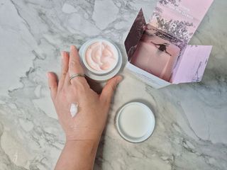 키리아 테라피 N[키라아 테라피] 마레 알바 컨센트레이티드 크림 50ml — 5점을 준 리뷰어가 2024년 8월 올린 사용 사진