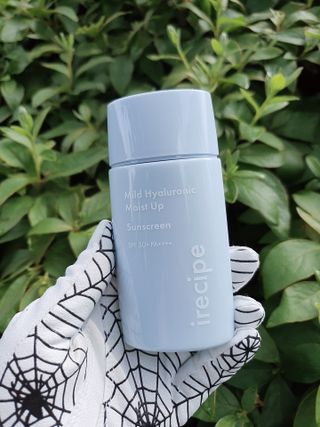 아이레시피 마일드 히알루로닉 모이스트 업 선스크린 SPF50+ PA++++ — 5점을 준 리뷰어가 2023년 6월 올린 사용 사진