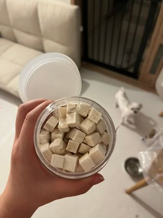 [펫시밀] 원물그대로 영양듬뿍 진공동결건조 북어트릿75g,치킨트릿100g,연어트릿75g 강아지 고양이 간식 — 5점을 준 리뷰어가 2023년 6월 올린 사용 사진