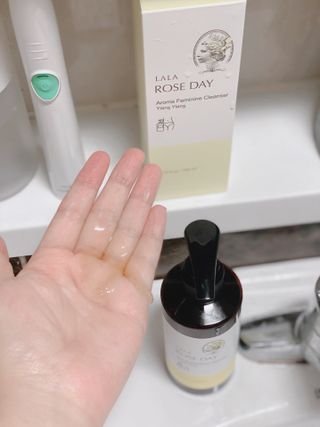 라라로즈데이 시즌2 여성청결제 200ml 아로마 페미민 클렌저, 독일더마인증 — 5점을 준 리뷰어가 2021년 8월 올린 사용 사진