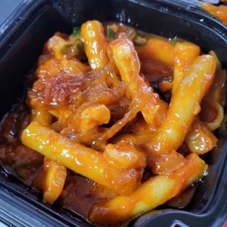 한성기업 무볼레 닭떡볶이+해물떡볶이 2종 세트 — 5점을 준 리뷰어가 2021년 10월 올린 사용 사진