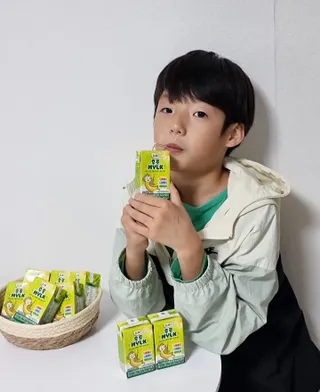 돌 Dole 후룻Mylk 바나나 135ml X32입 X1박스 — 5점을 준 리뷰어가 2022년 11월 올린 사용 사진