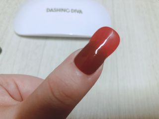 데싱디바 글레이즈 젤네일 크레이지 레드 가을 컬렉션_4종 중 택 1 — 5점을 준 리뷰어가 2021년 9월 올린 사용 사진