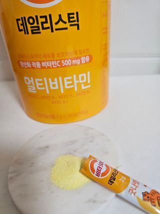 광동생활건강 프리 [광동] VB와 VC를 함유한 멀티 비타민 비타 500 데일리 스틱 180포 — 5점을 준 리뷰어가 2025년 5월 올린 사용 사진