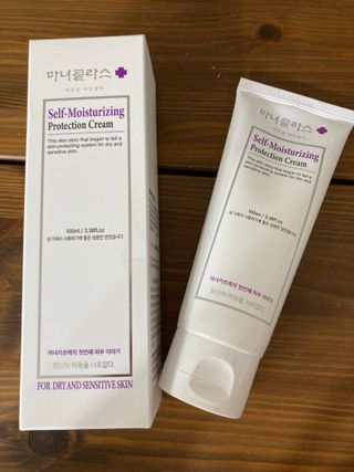 셀프 모이스처라이징 프로텍션 크림 셀프 모이스처라이징 프로텍션크림 — 4.5점을 준 리뷰어가 2022년 4월 올린 사용 사진