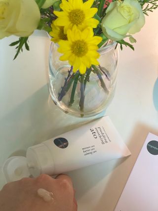 냉장고에 넣어요, 붉은 트러블 피부 다음날 진정되요 [버진팜스 푸딩수딩아토] — 4.5점을 준 리뷰어가 2021년 9월 올린 사용 사진