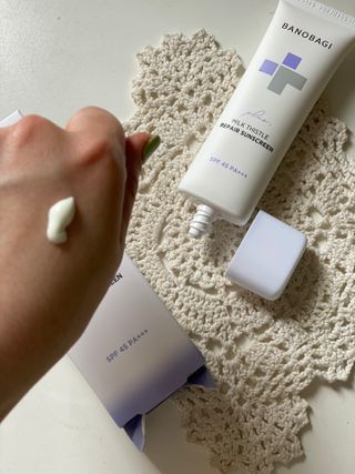바노바기 코스메틱 바노바기 밀크씨슬 리페어 시카 선스크린 플러스 50ml — 5점을 준 리뷰어가 2023년 3월 올린 사용 사진