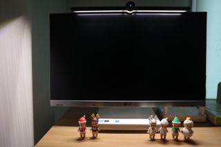 TOMO GRAPHY 나 있을땐 환한 조명 나 없을땐 확실한 살균 ★ DESK LIGHT & STERILIZER [ON] ★ — 4.5점을 준 리뷰어가 2021년 11월 올린 사용 사진