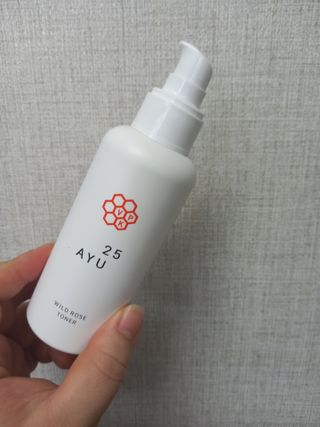 AYU25[아유트웬티파이브] 피부건강에 꼭 필요한 pH 약산성 와일드 로즈토너 — 4점을 준 리뷰어가 2021년 4월 올린 사용 사진