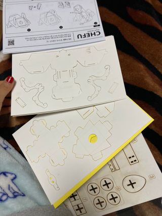 움직이는 종이로봇 - 로빗 로얄버전 움직이는 종이 로봇 - 로빗 — 5점을 준 리뷰어가 2020년 12월 올린 사용 사진