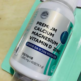 서울약사신협 네이처픽_칼슘마그네슘비타민D_1,305mg x 120캡슐 — 4.5점을 준 리뷰어가 2021년 9월 올린 사용 사진