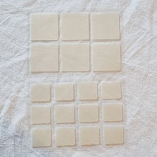 [큐어반H 커팅] 간편하게 떼서 쓰는 자외선차단 습윤밴드 (1팩/30매입) — 5점을 준 리뷰어가 2022년 10월 올린 사용 사진