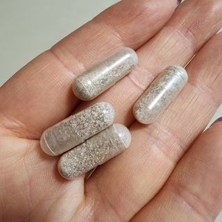 이너셋 허니부쉬 스킨솔루션 캡슐 1개월분 개별인정형 발효허니부쉬! — 5점을 준 리뷰어가 2023년 4월 올린 사용 사진