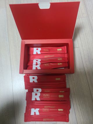 디오르 버닝레드 — 5점을 준 리뷰어가 2022년 1월 올린 사용 사진