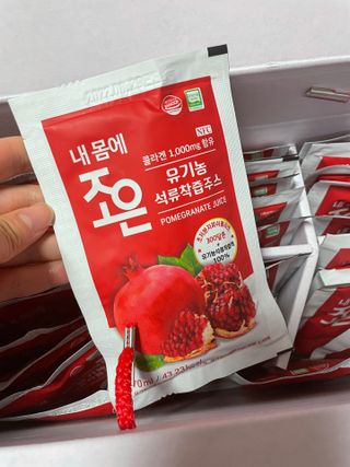 농업회사법인조은 유기농 석류 NFC 착즙주스 70ml 30포 — 5점을 준 리뷰어가 2021년 10월 올린 사용 사진