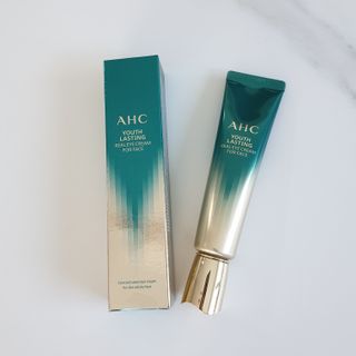 [NEW 탄력유턴 아이크림] AHC 유스 래스팅 리얼 아이크림 포 페이스 — 5점을 준 리뷰어가 2021년 2월 올린 사용 사진