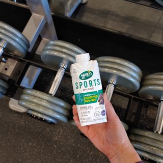 셀렉스스포츠 셀렉스 스포츠 웨이 프로틴 초콜릿 _ 330ml x 12팩 — 5점을 준 리뷰어가 2021년 3월 올린 사용 사진