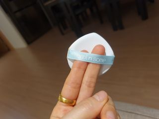 [툴앤썸] 메이크업 브러시로 바르고 호빵 스펀지로 클렌징하는 A-Z 뷰티툴 5종 — 5점을 준 리뷰어가 2021년 2월 올린 사용 사진