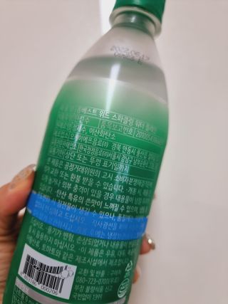 몽베스트 Montbest with Sparkling water Plain 20병 — 5점을 준 리뷰어가 2021년 11월 올린 사용 사진