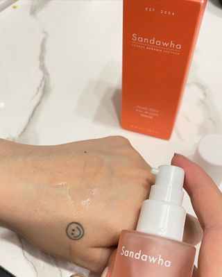산다화 더블 이펙트 안티 링클 세럼 50ml — 4.5점을 준 리뷰어가 2022년 10월 올린 사용 사진
