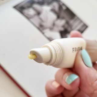 [후르디아] 올리브영 착한보습 비건 립버터 2종 — 5점을 준 리뷰어가 2021년 10월 올린 사용 사진