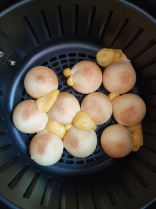 한성기업 베이크볼 치즈몽땅 300g x 2봉 — 4점을 준 리뷰어가 2021년 9월 올린 사용 사진