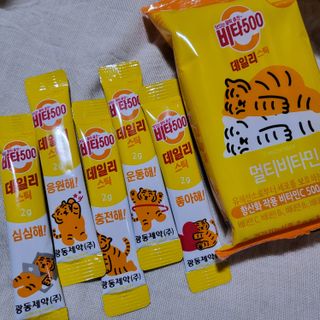 광동생활건강 [광동] 비타500데일리스틱  ★빼빼로데이★ 30포+70포+ 뚱랑이스티커+빼빼로+쇼핑백 — 5점을 준 리뷰어가 2022년 11월 올린 사용 사진
