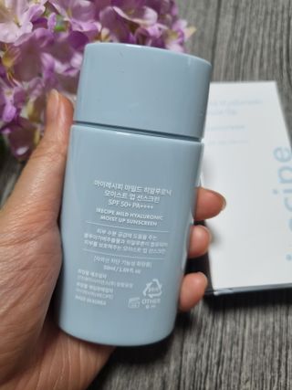 아이레시피 마일드 히알루로닉 모이스트 업 선스크린 SPF50+ PA++++ — 5점을 준 리뷰어가 2023년 6월 올린 사용 사진