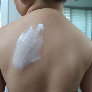 소이베베X신비아파트 세라마이드 울트라 아토 고보습 크림 — 5점을 준 리뷰어가 2023년 3월 올린 사용 사진