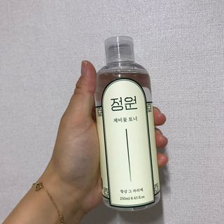 정원 제비꽃 토너 — 4점을 준 리뷰어가 2021년 8월 올린 사용 사진