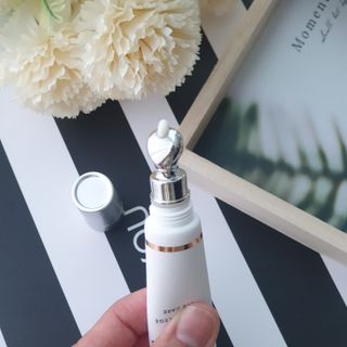 산수시 일루미네이팅 펄 영양 다크서클 스틱 아이 크림 케어 15ml — 5점을 준 리뷰어가 2021년 6월 올린 사용 사진