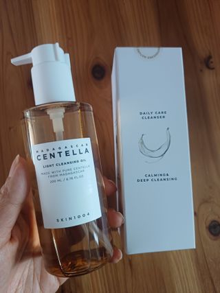 스킨1004 [SKIN1004] 마다가스카르 센텔라 라이트 클렌징 오일 200ml — 5점을 준 리뷰어가 2024년 7월 올린 사용 사진