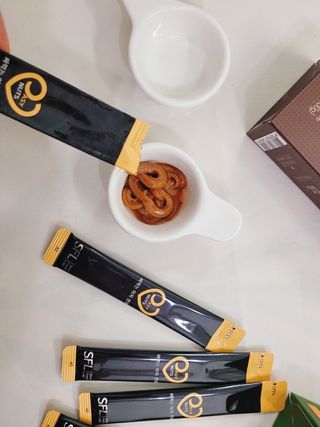 짜먹는 이지견과 짜먹는 이지아몬드, 짜먹는 이지허니피넛, 짜먹는 이지캐슈넛 각 10g X  10포 — 4점을 준 리뷰어가 2021년 1월 올린 사용 사진