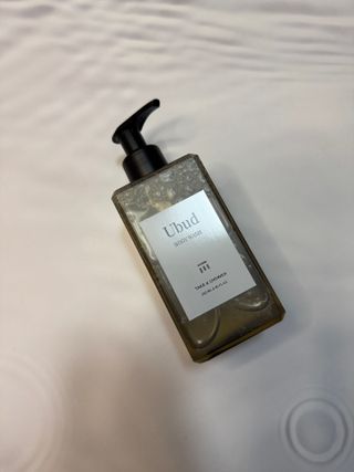 테이크어샤워 구매평)우붓 바디워시 Ubud BODY WASH 250ML — 5점을 준 리뷰어가 2025년 9월 올린 사용 사진