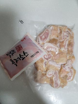 백석푸드시스템 [매진] 맛있는 훈제막창 200g 소스 50g — 5점을 준 리뷰어가 2021년 6월 올린 사용 사진
