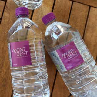 몽베스트 MONTBEST 1L 12입 — 5점을 준 리뷰어가 2022년 1월 올린 사용 사진