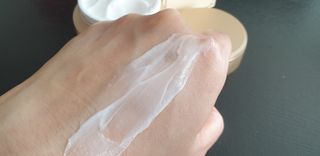 Dr.느루벗 느루벗 링클 솔루션 콘센트레이트 스네일 탄력 달팽이 크림 80g — 5점을 준 리뷰어가 2021년 3월 올린 사용 사진
