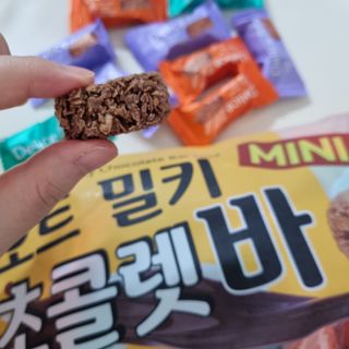 델리스 오트 밀키 초콜릿 바 — 5점을 준 리뷰어가 2022년 3월 올린 사용 사진
