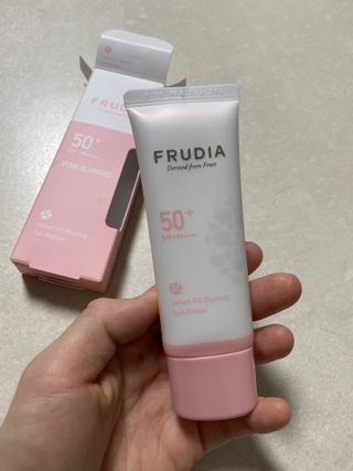 [후르디아] 모공블러 비건 선 프라이머 — 5점을 준 리뷰어가 2022년 7월 올린 사용 사진