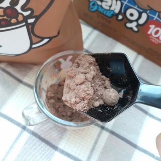 바디랩 체중조절용 프로틴시리얼 그래잇 — 5점을 준 리뷰어가 2022년 4월 올린 사용 사진