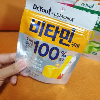 닥터유구미 닥터유 콜라겐 비타민 아연 구미 — 5점을 준 리뷰어가 2021년 6월 올린 사용 사진