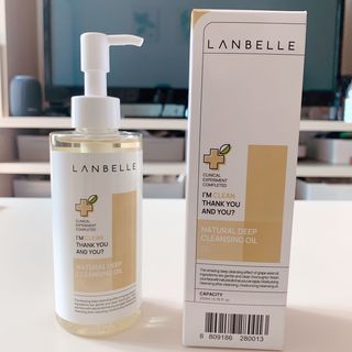 랑벨 내츄럴 딥 클렌징 오일 200ml (저자극 약산성 천연 클렌징) — 4.5점을 준 리뷰어가 2022년 10월 올린 사용 사진
