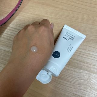 냉장고에 넣어요, 붉은 트러블 피부 다음날 진정되요 [버진팜스 푸딩수딩아토] — 5점을 준 리뷰어가 2021년 8월 올린 사용 사진