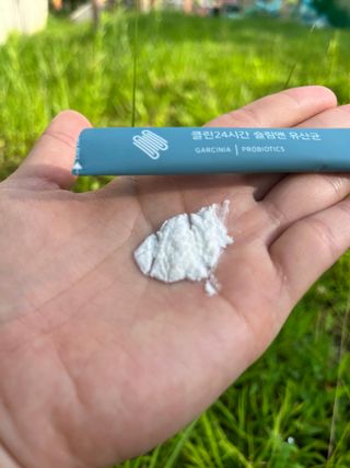 클린24시간 슬림앤유산균 1박스 (3.5g X 15포) — 5점을 준 리뷰어가 2022년 8월 올린 사용 사진