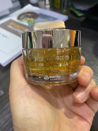 아이앤립 / EYENLIP 아이앤립 24K 골드 N 펩타이드 앰플 크림 — 5점을 준 리뷰어가 2021년 6월 올린 사용 사진