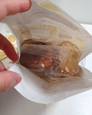[메종콜리브리] 프랑스 마들렌 메종콜리브리 레몬 마들렌 2팩 — 5점을 준 리뷰어가 2021년 9월 올린 사용 사진